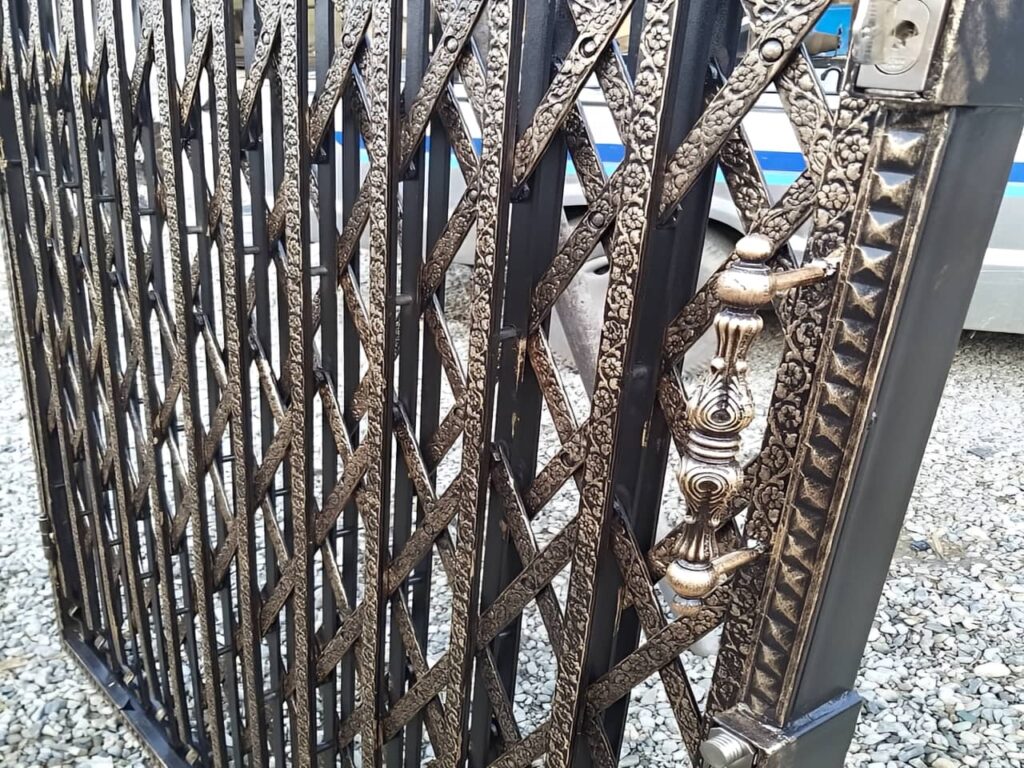 حفاظ آکاردئونی نقش دار
