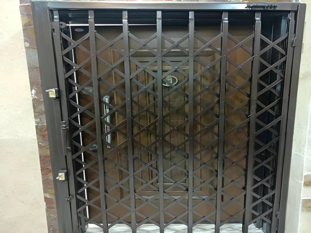 حفاظ آهنی در ساری