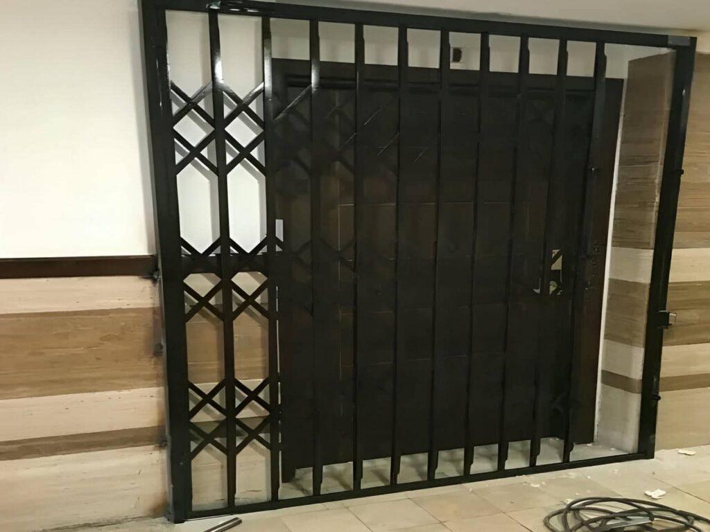 مراحل نصب و ساخت درب آکاردئونی