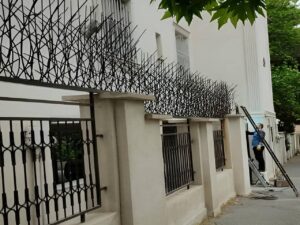 حفاظ آهنی در سعادت آباد