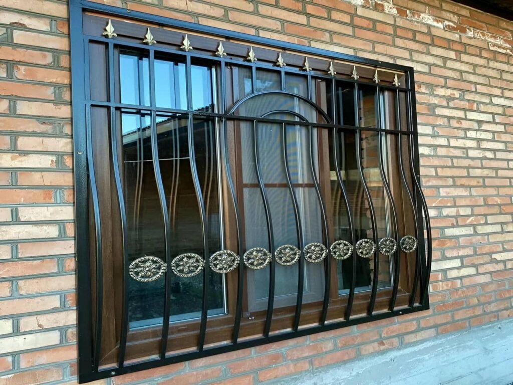 انواع حفاظ‌های پنجره و سیستم‌های امنیتی