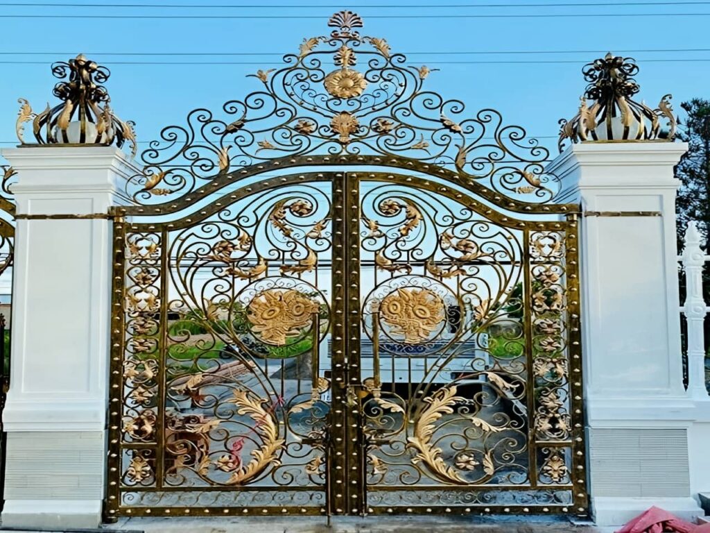درب حیاط مهندسی ساز