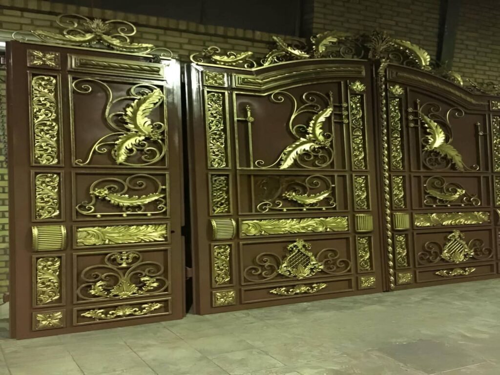درب حیاطی فلزی دست ساز