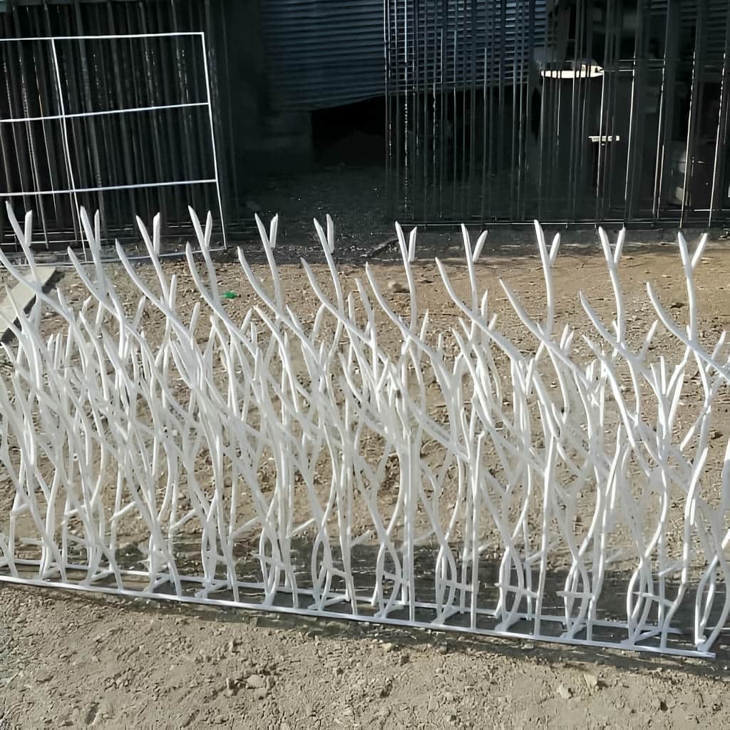 حفاظ بوته ای تراکم ۶۷ میلگرد ۱۰ کوره ای – 4 حفاظ بوته ای تراکم 67 میلگرد 10 کوره ای – نرده دیوار نوک تیز میله ای با امنیت بالا