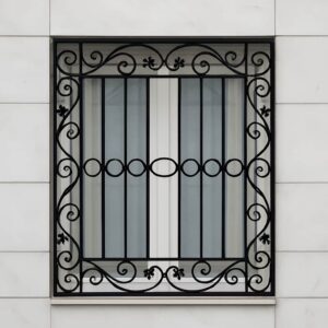 حفاظ پنجره مدل پیچک بهاری