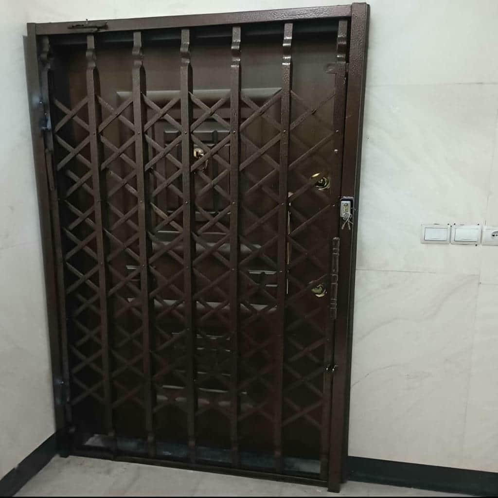 accordion-door-protection-apartment-us حفاظ کشویی متحرک