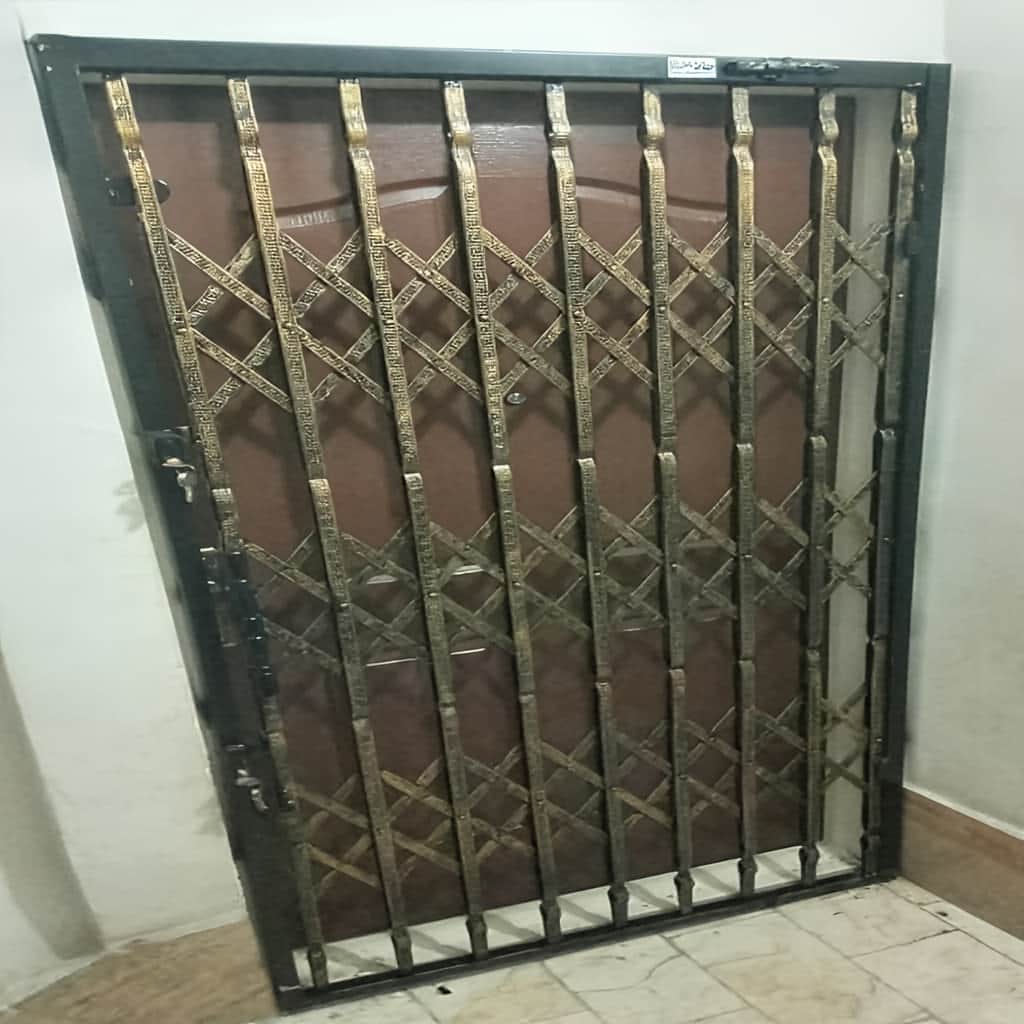 حفاظ آکاردئونی 3 گل پرچ مخفی تسمه نقش دار 2.5 سانتی متر