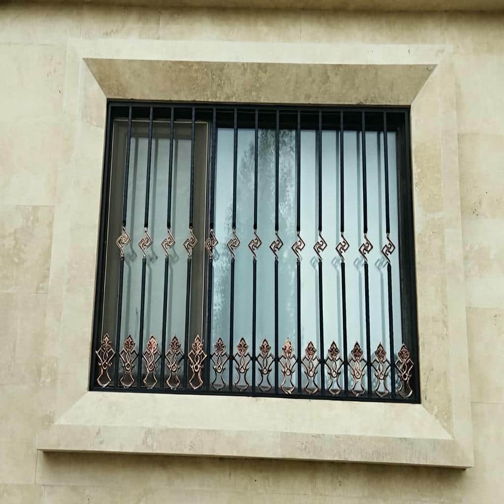 قیمت حفاظ پنجره دوجداره از داخل و خارج ساختمان
