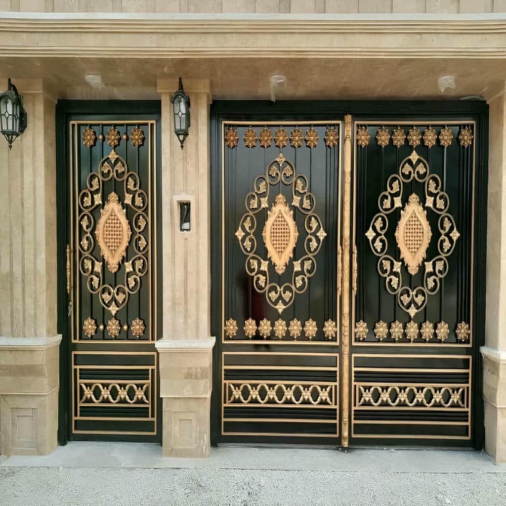 خرید درب حیاط آهنی