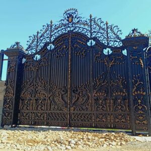 درب فلزی ورود به ویلا