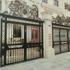 دروازه آهنی ویلایی حیاط