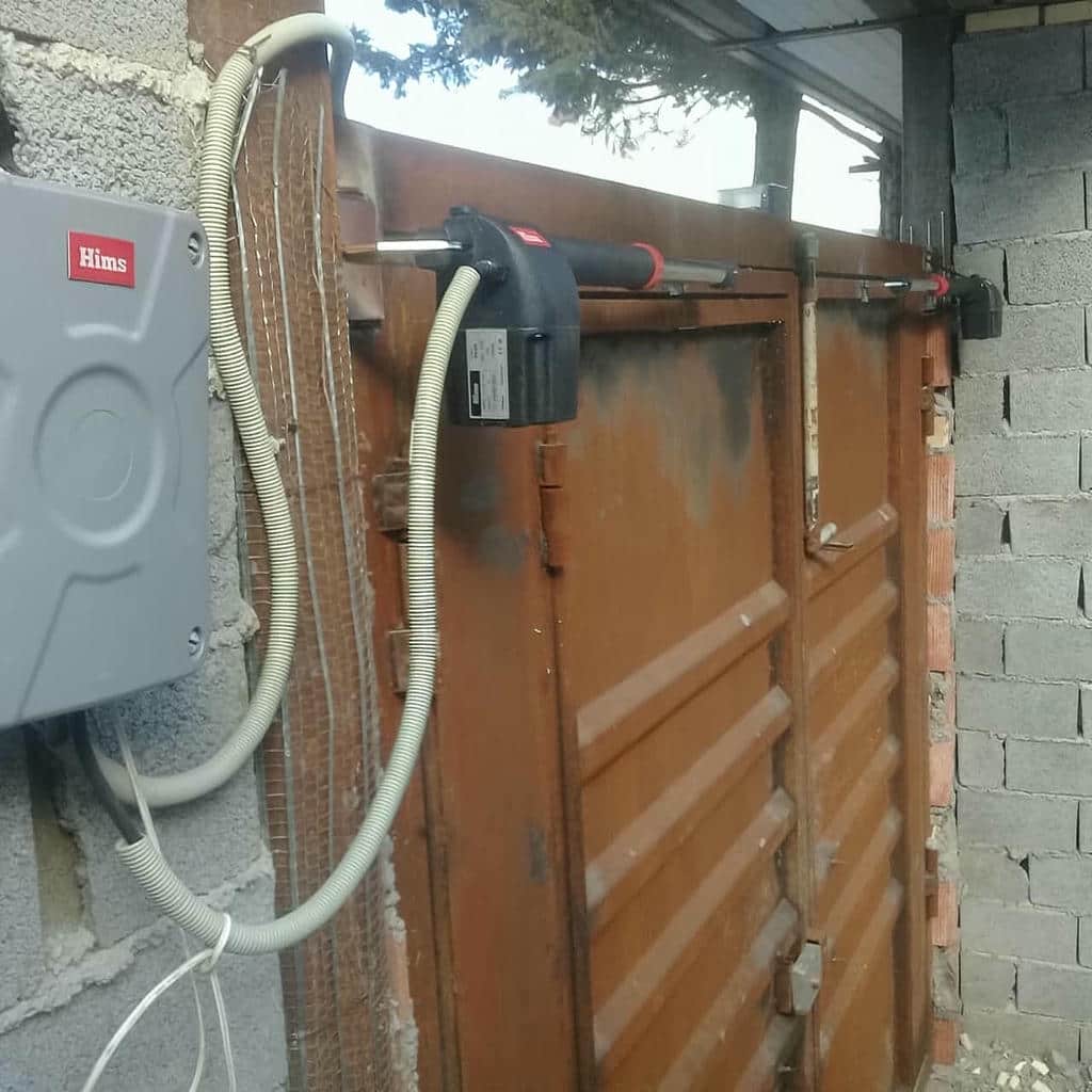 جک درب پارکینگ در سنندج
