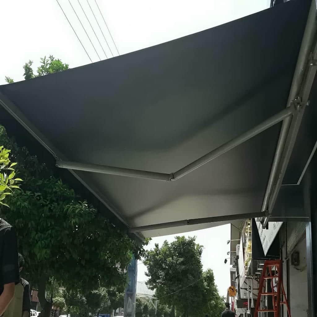 سایبان برقی در شهرکرد
