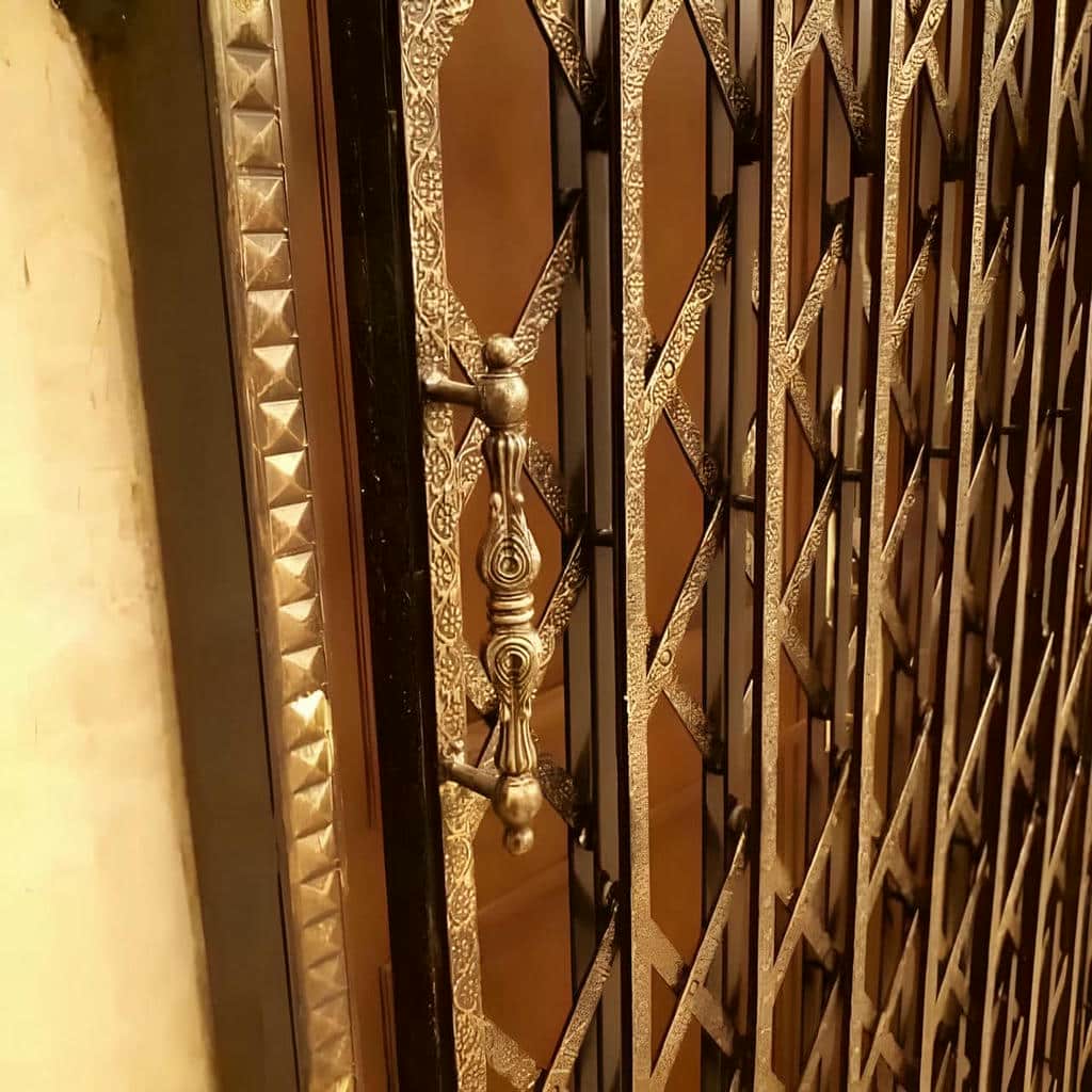 خرید درب آکاردئونی دوگل در مشهد