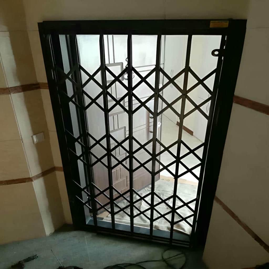 نصب درب آکاردئونی چهارگل در رفسنجان