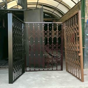 درب آکاردئونی در ساری