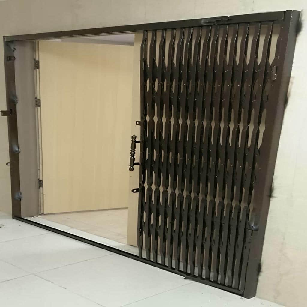 کارخانه درب آکاردئونی آهنی در بابل