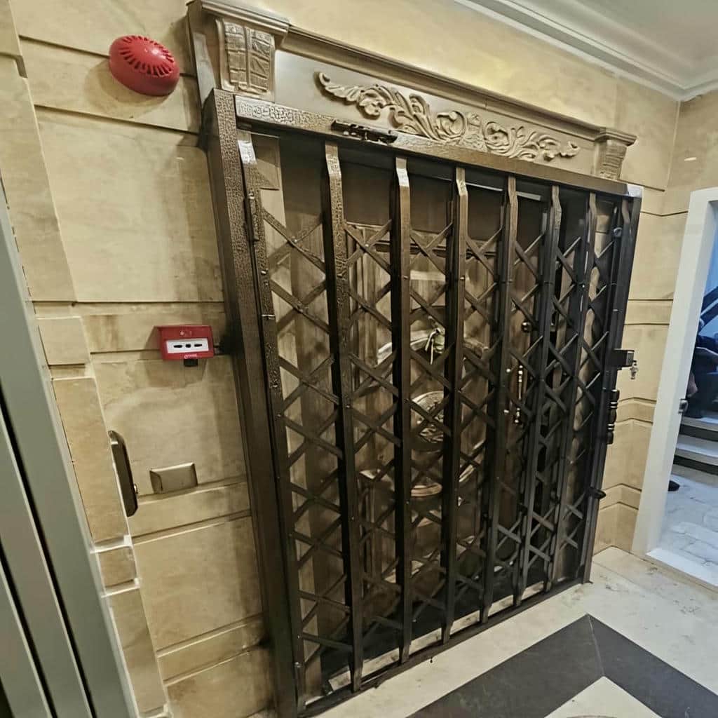 کارخانه درب آکاردئونی آهنی در بوشهر