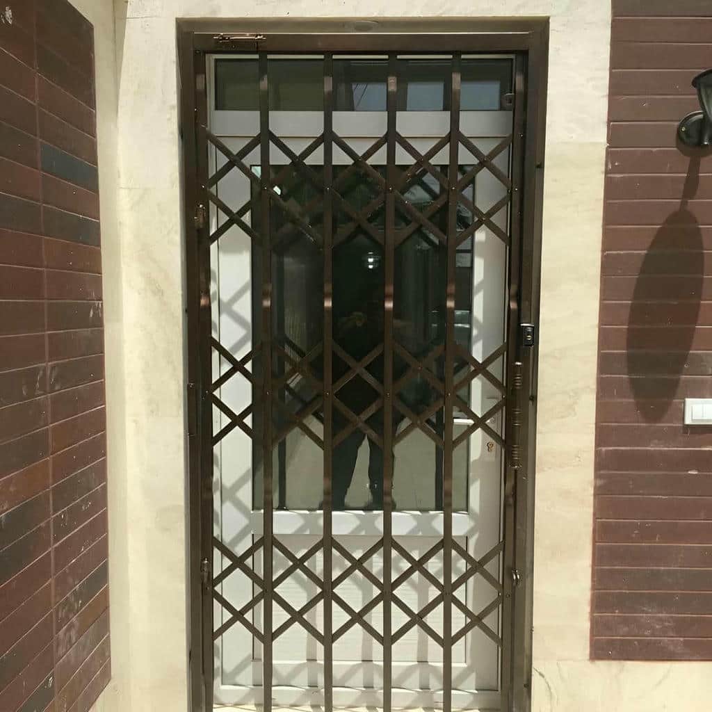 درب آکاردئونی در اشتهارد