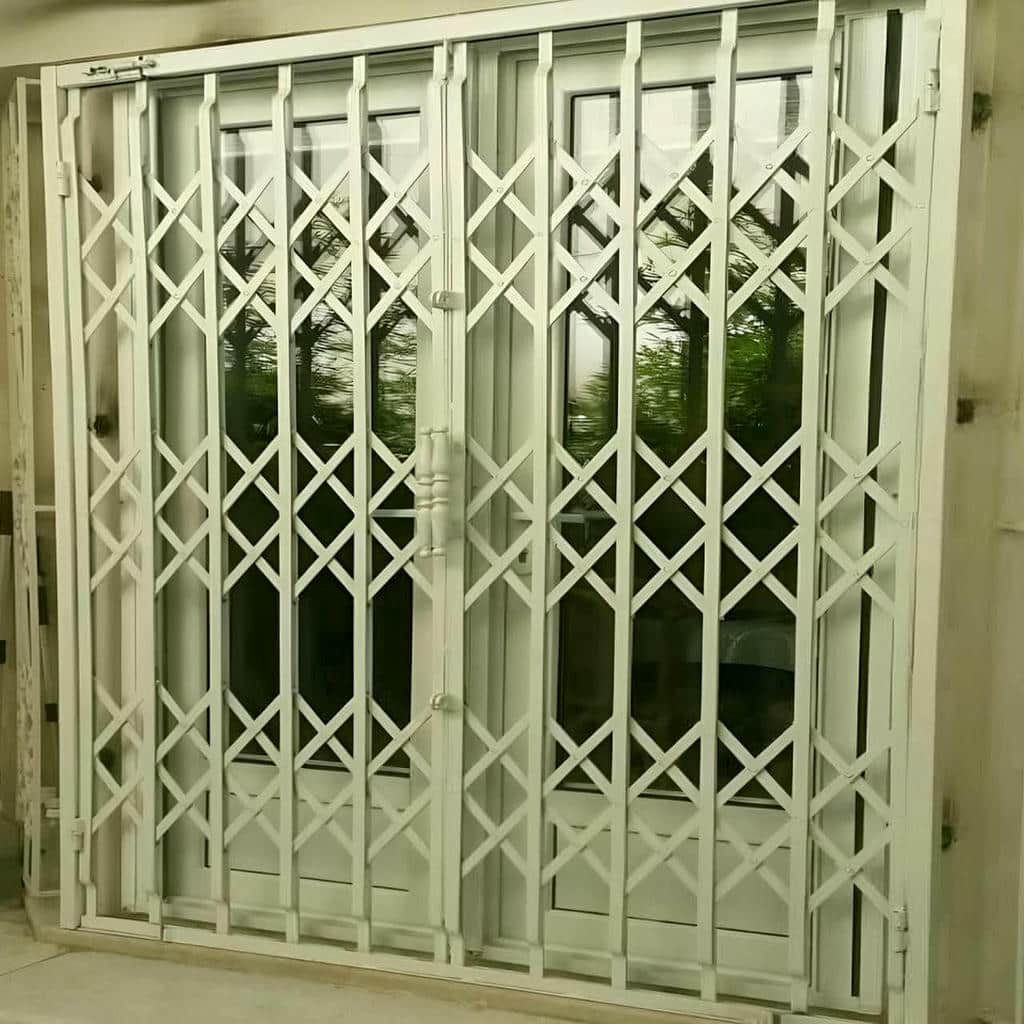 قیمت درب آکاردئونی سه گل در فیروزکوه