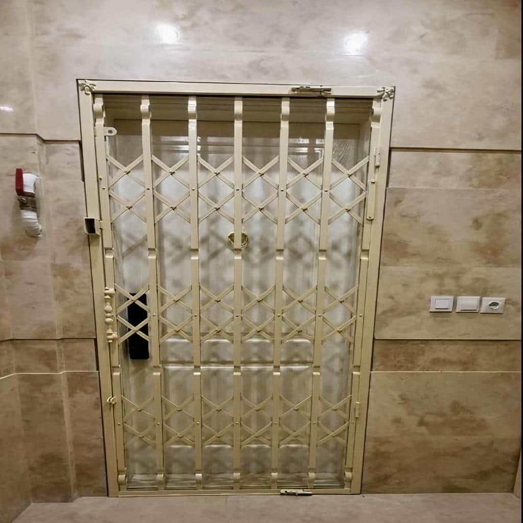 کارخانه درب آکاردئونی آهنی در سنندج