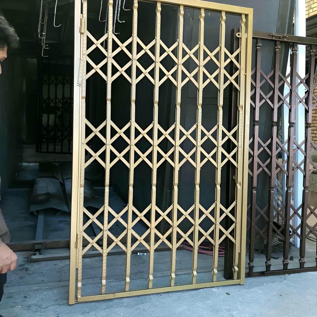 درب آکاردئونی در بومهن