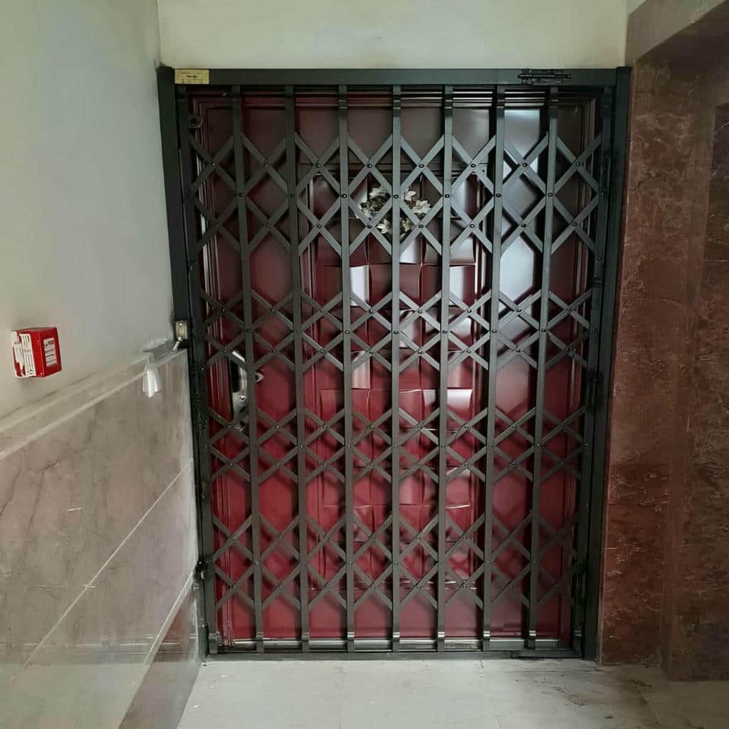 کارخانه درب آکاردئونی آهنی در چالوس