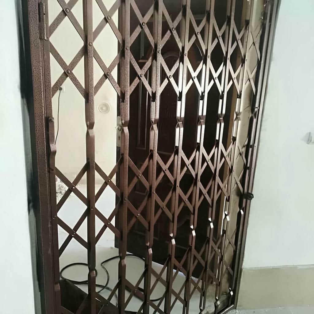 فروش درب آکاردئونی تمام گل در چابهار