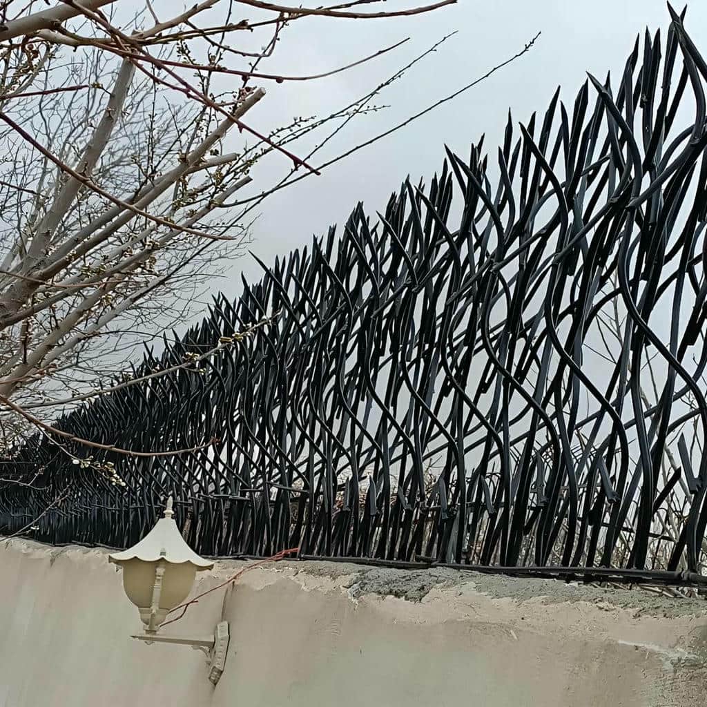 نصب حفاظ شاخ گوزنی تجاری در قشم