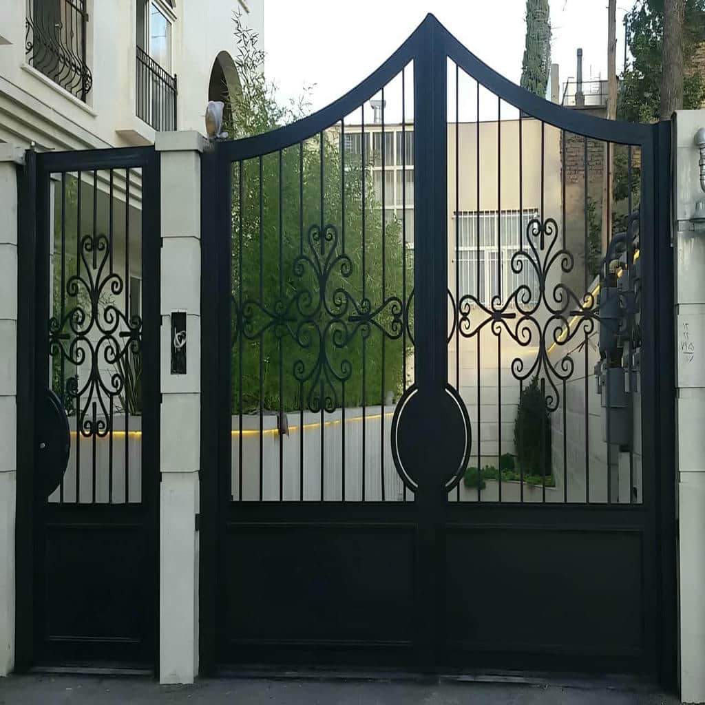 نصب درب حیاط ویلایی فلزی ریلی در هشتگرد