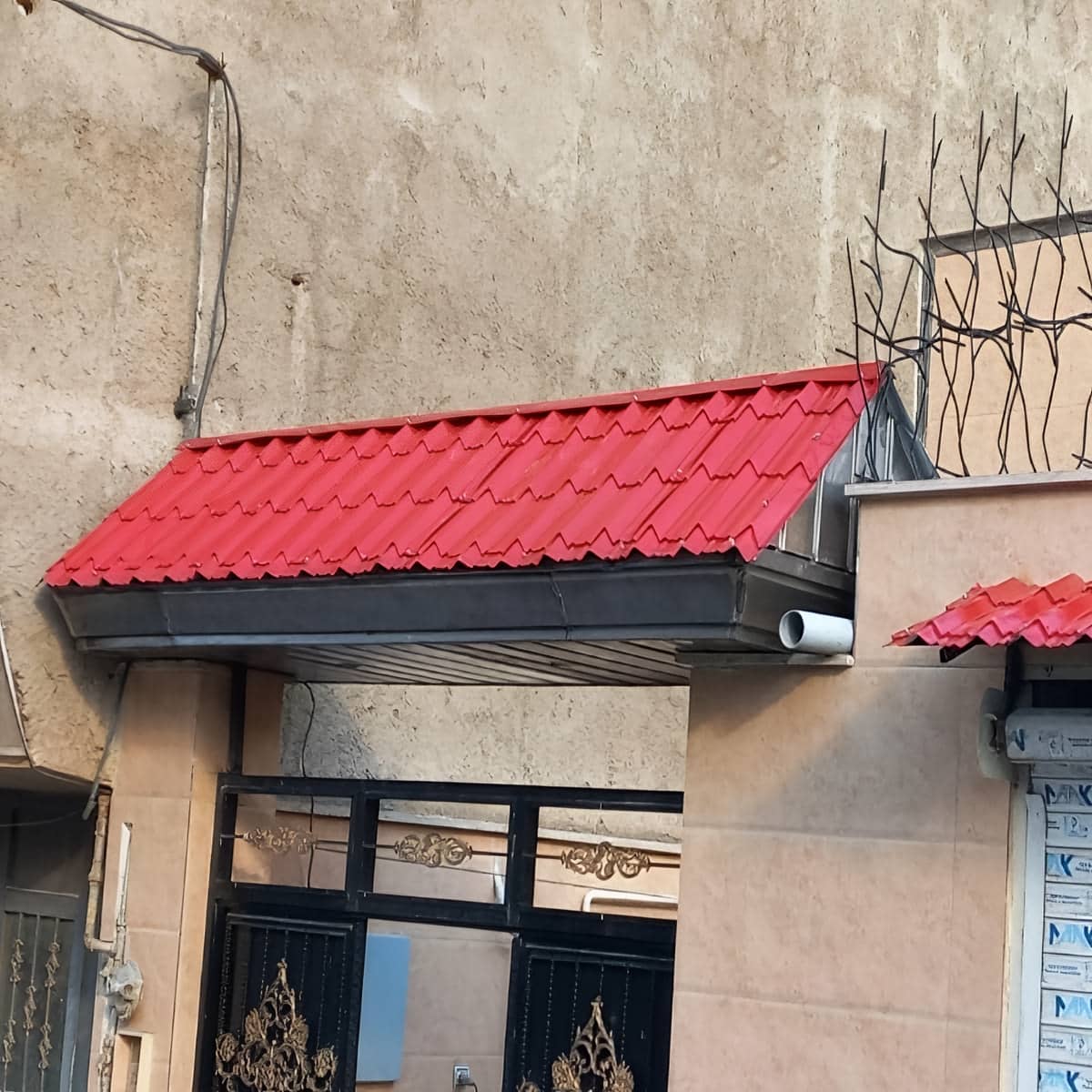 آردواز سردرب حیاط با طراحی مدرن آردواز سردرب حیاط با طراحی مدرن