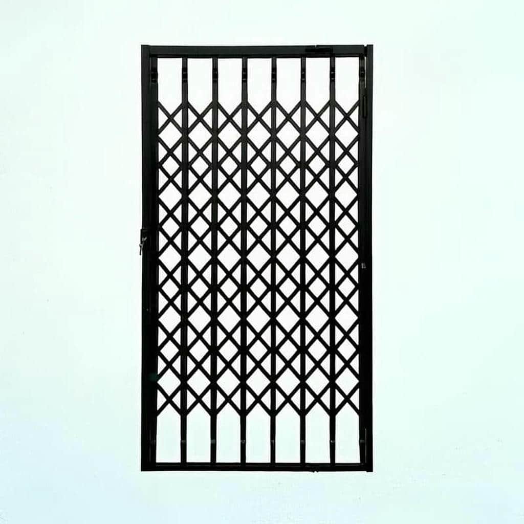 هزینه محافظ آکاردئونی ورودی آپارتمان ایمن و مستحکم