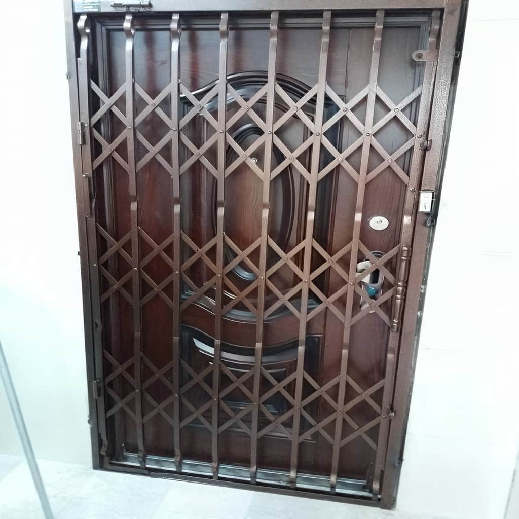 قفل مناسب درب آکاردئونی از مدل مخفی تا نمونه های مقاوم