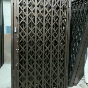 خرید مستقیم درب آکاردئونی فلزی آپارتمان از فروشگاه بدون واسطه
