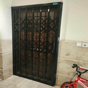 درب آکاردئونی ضد سرقت برای ورودی دفتر و آپارتمان پرتردد