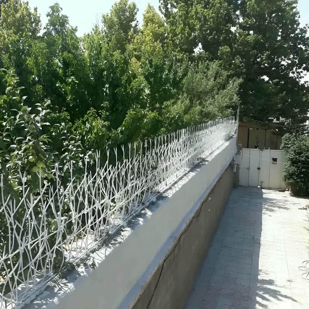 نرده جوجه تیغی دیوار آهنی