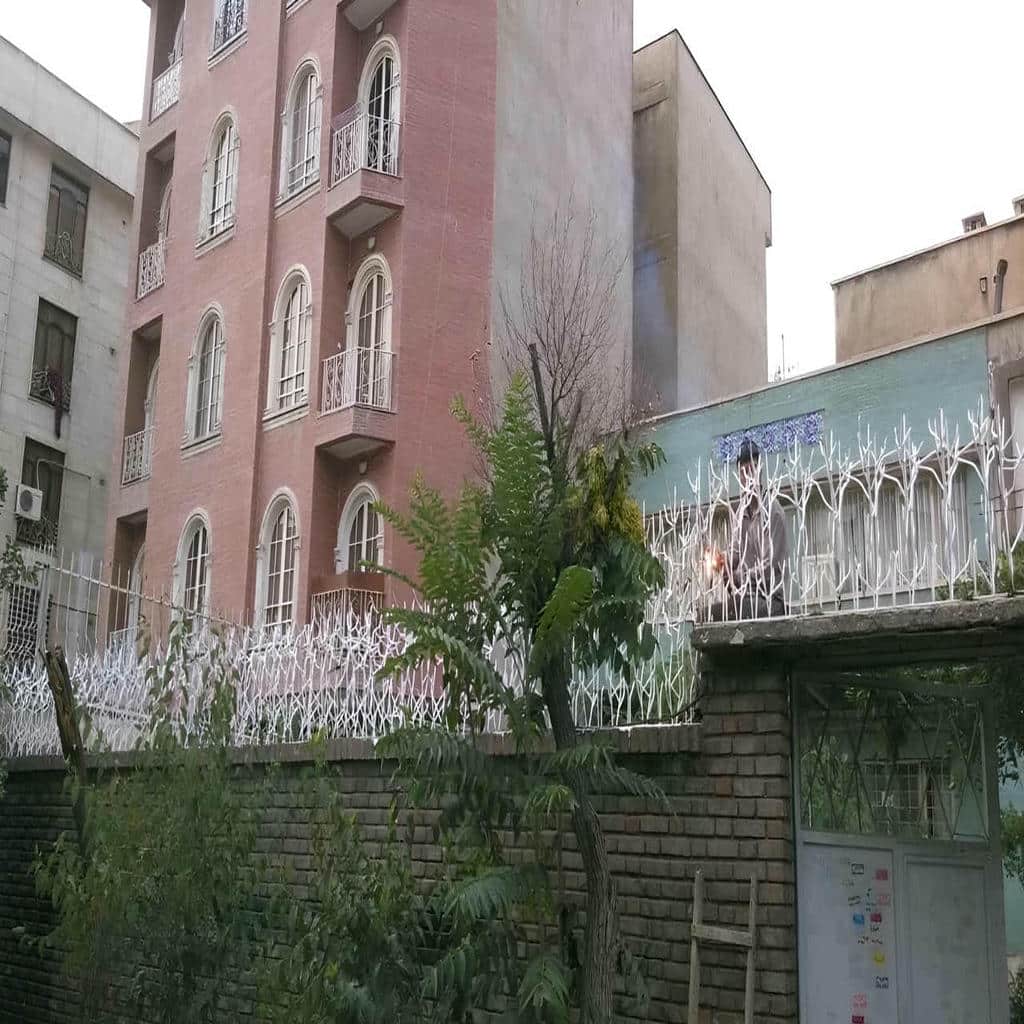 حفاظ آهنی دیوار مقاوم با جانپناه پشت بام