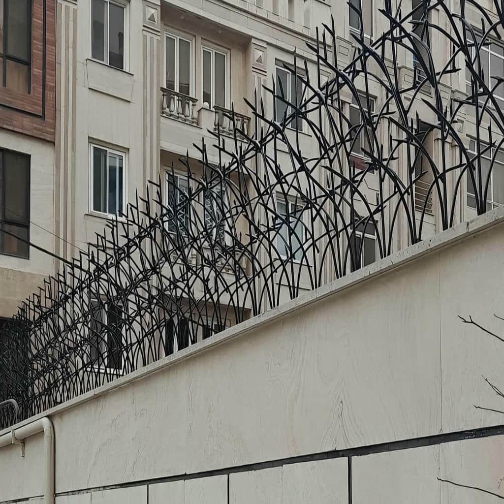نرده حفاظ دیوار ساختمان با جوشکاری تمیز شاسی