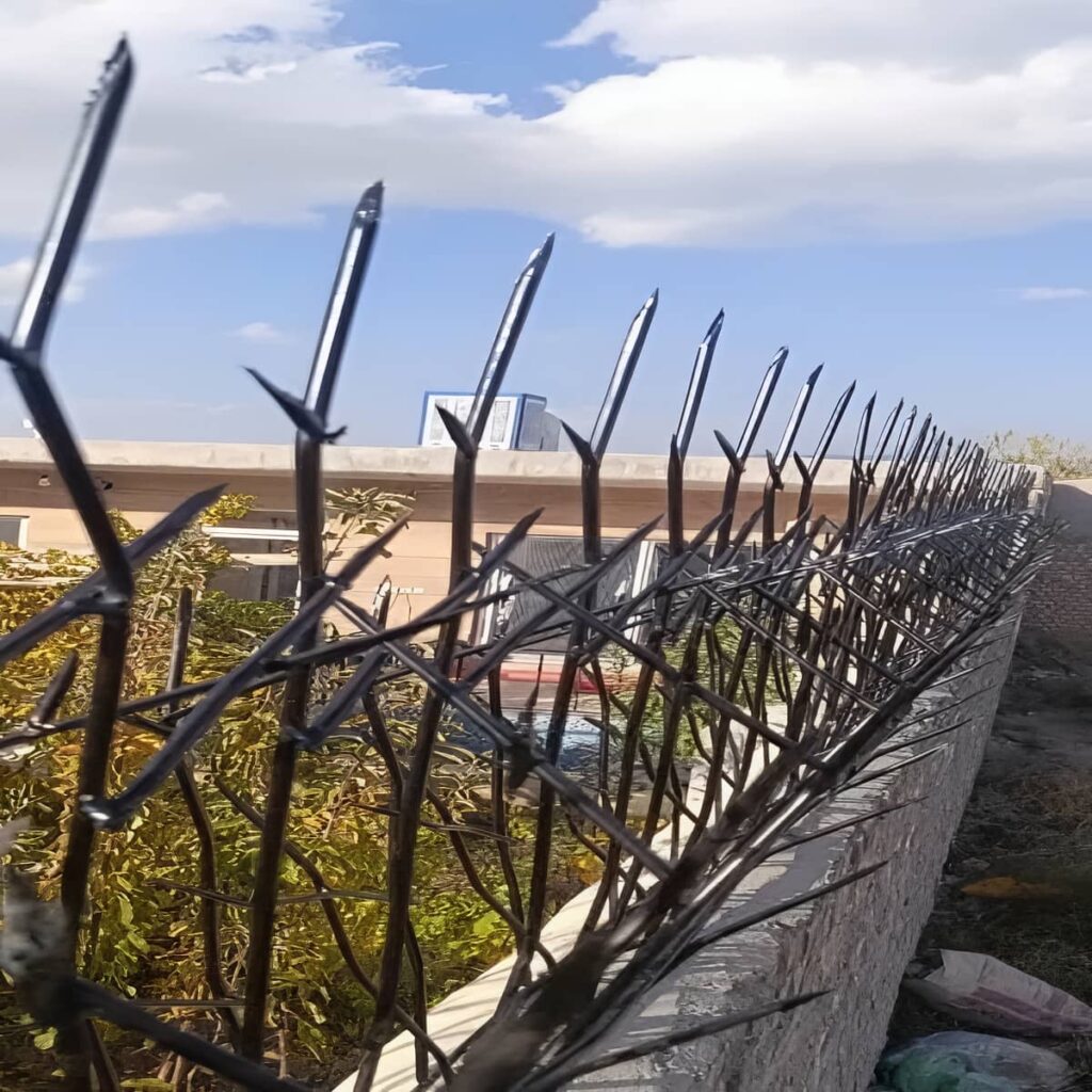 نرده آهنی و حفاظ دیوار با محاسبه پرت کار