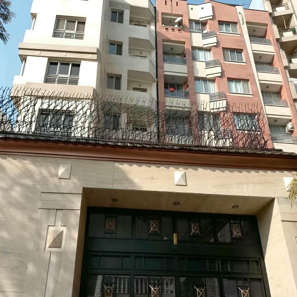نرده دیوار با متریال استاندارد فلزی