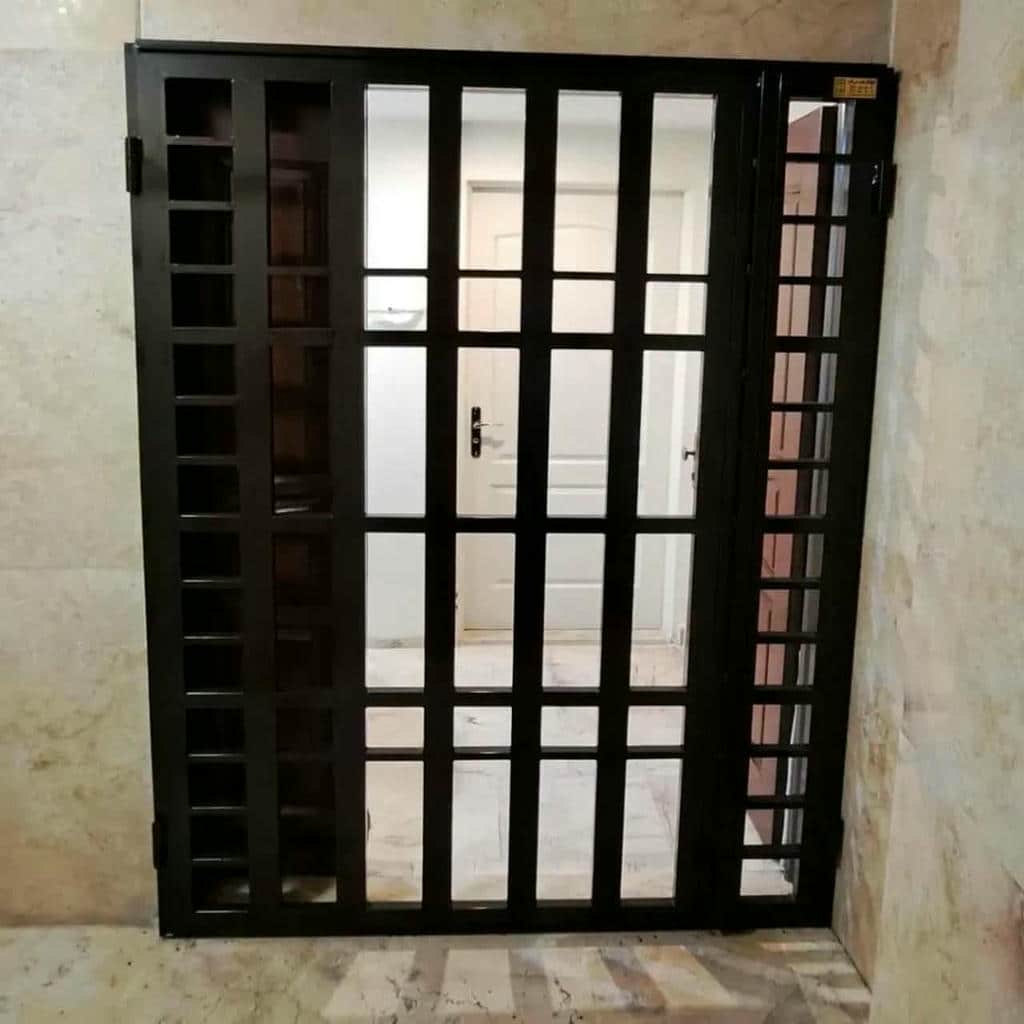 حفاظ لولایی بازشو درب با لولای مقاوم
