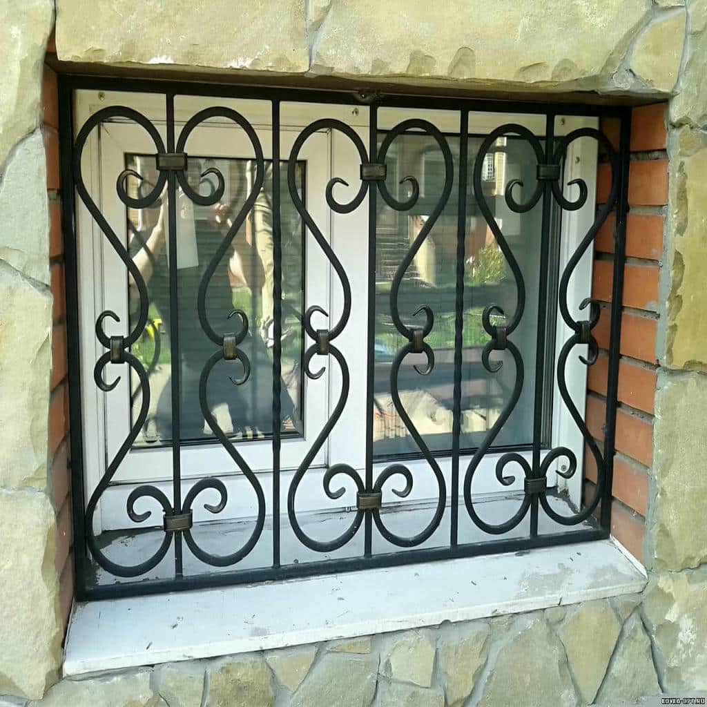 تراکم تیغه های حفاظ پنجره با رنگ ضد زنگ