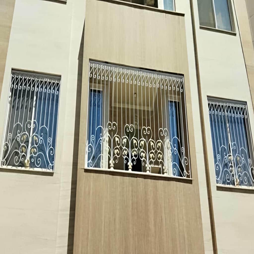بررسی اصولی تراکم تیغه های حفاظ پنجره