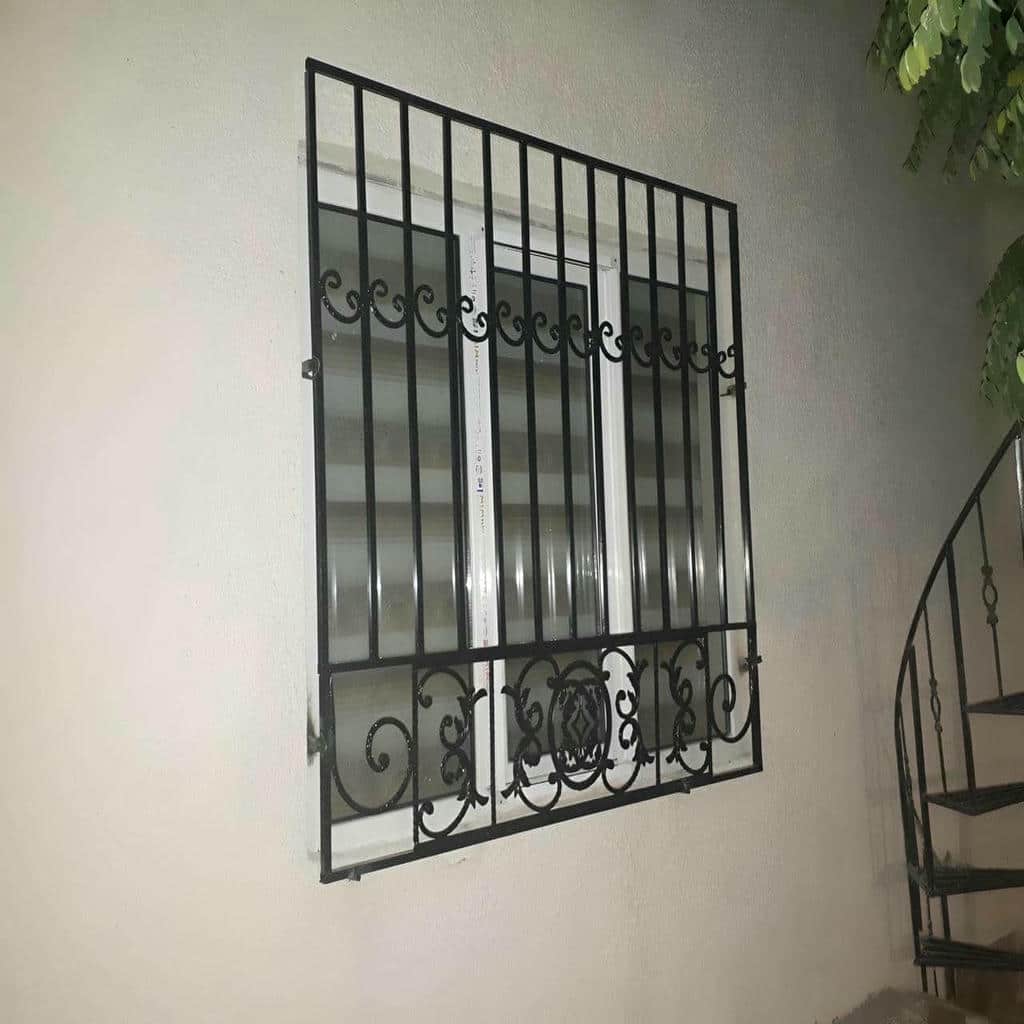 حفاظ پنجره آهنی و فرفورژه با برش دقیق پروفیل