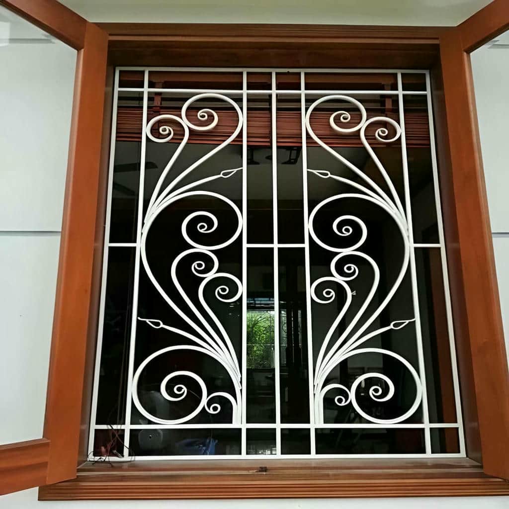 حفاظ پنجره فرفورژه با برش دقیق پروفیل