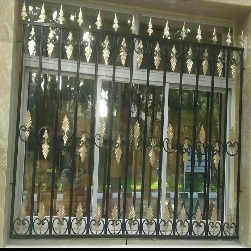 پروفیل آهنی پنجره با ضخامت مناسب سازه