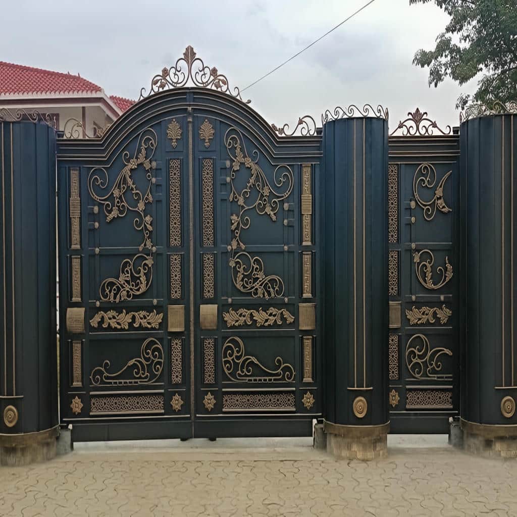 امنیت درب فلزی حیاط