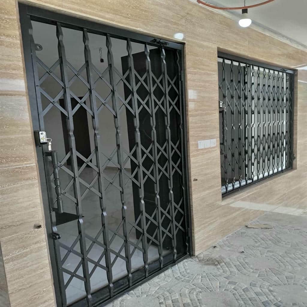 حفاظ ریلی درب با ریل حرکتی مقاوم و رنگ کوره ای