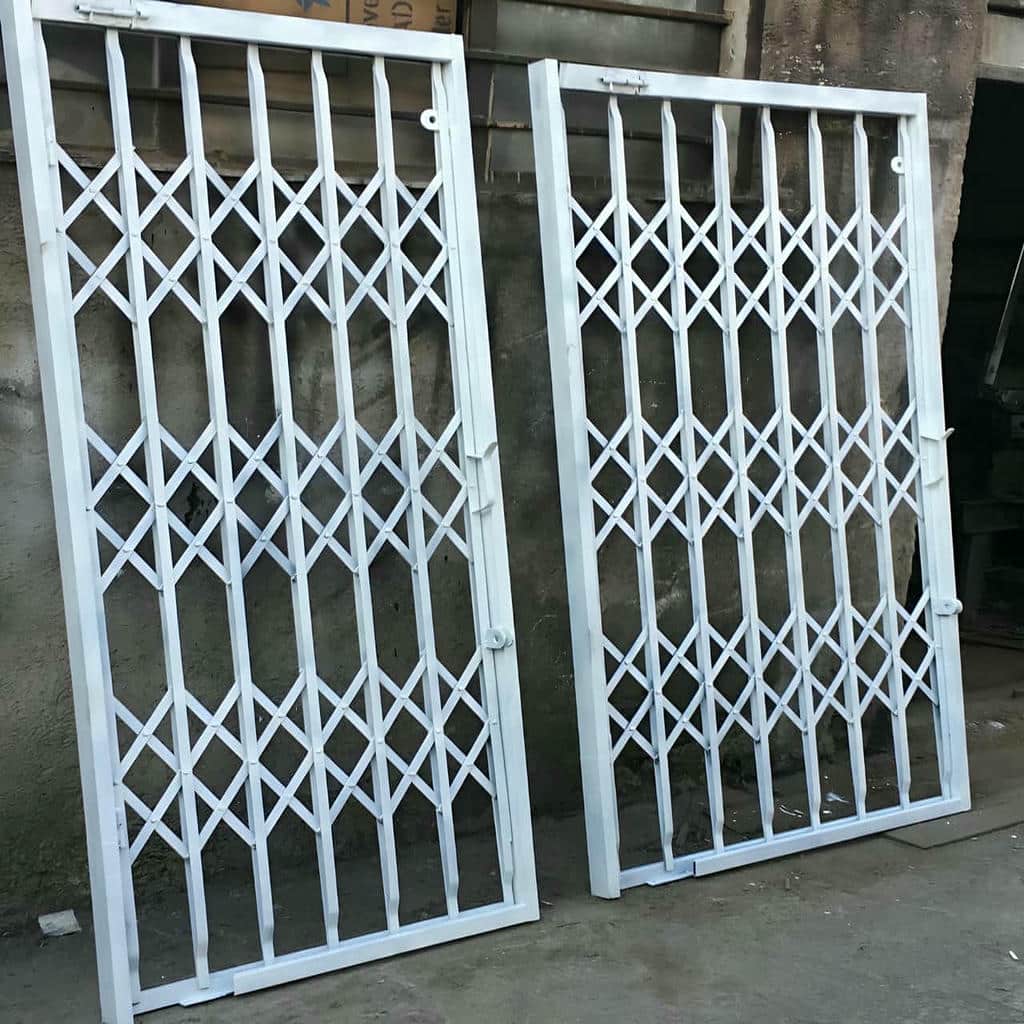 گارد درب آپارتمان فلزی با طراحی سفارشی دهانه بزرگ