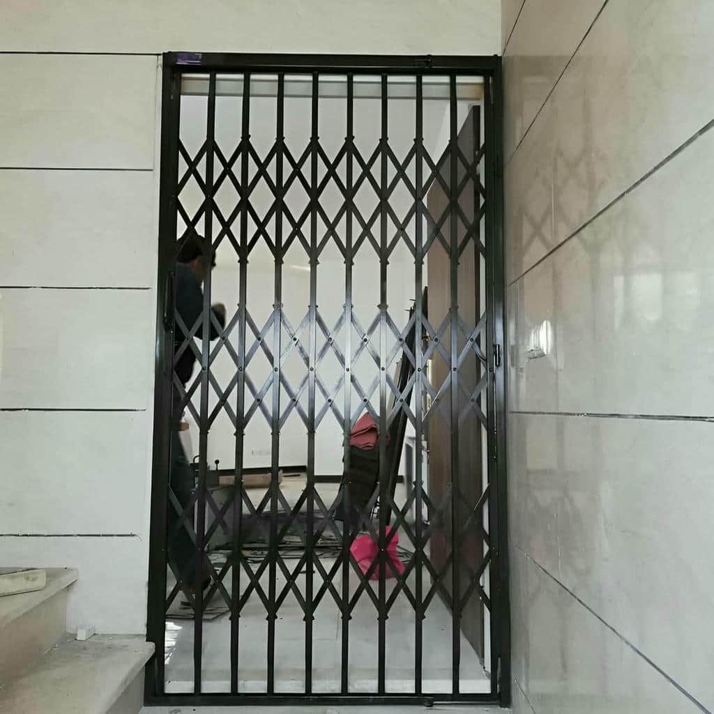 محافظ درب آپارتمان مدل کشویی با اتصالات باکیفیت